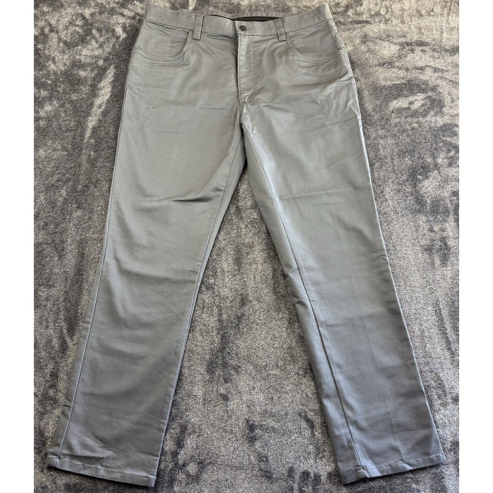 Van Heusen 36 x 32 Gray Straight Flex Flat Front Dress Mens Pants